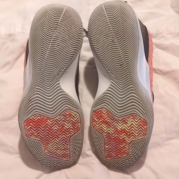 Jordan (woman) 9 5 - Picture 3 of 3